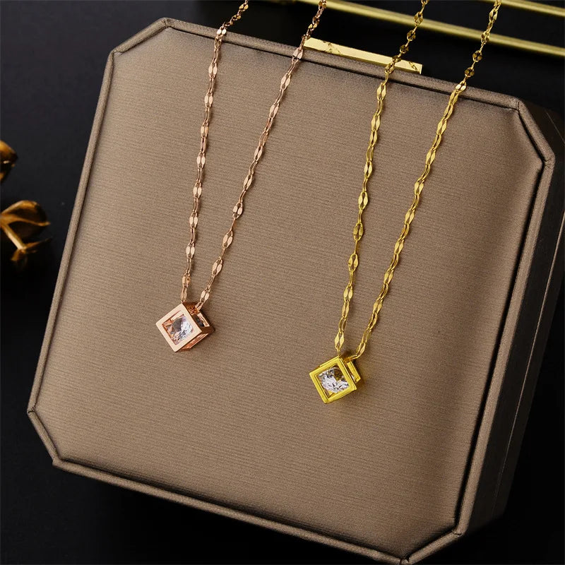 Collier Zircon en Cube